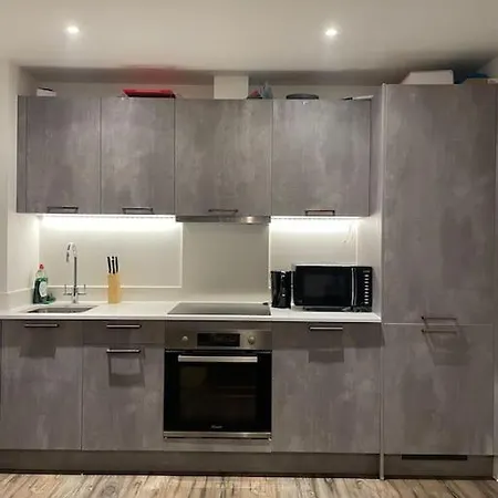 New London Apartment- 20Mins From Central City Romford Exterior photo