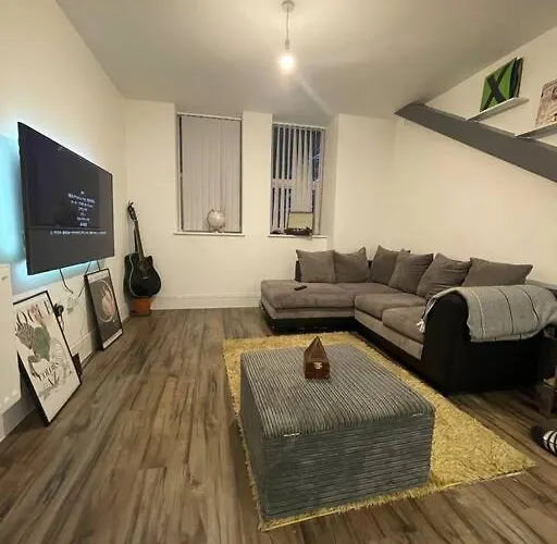 New London Apartment- 20Mins From Central City